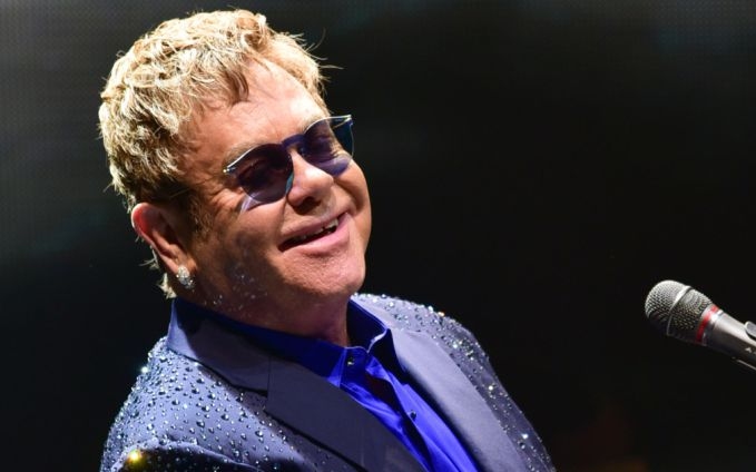 Életrajzi film készül Elton Johnról