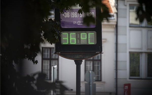 Augusztus utolsó hetében is marad a kánikula