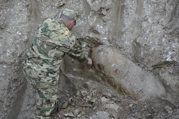 Hatástalanították a fővárosban talált óriási bombát